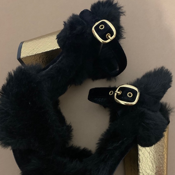 Shoes - Picture 2 of 3